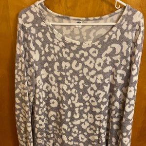Long sleeve woman’s sweater